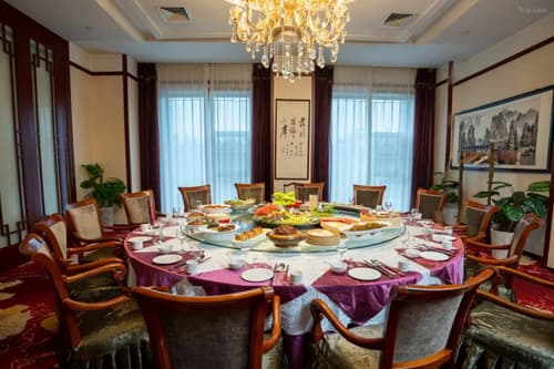 Wanfangyuan International Beijing South Railway Station Hotel