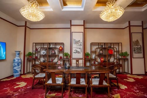 Wanfangyuan International Beijing South Railway Station Hotel