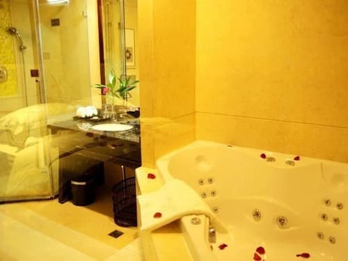 Maowen Hotel