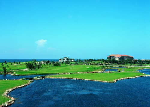 Sun, Beach and Golf