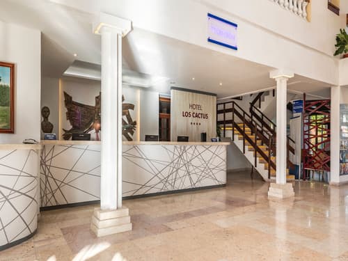 Hotel Los Cactus, HOTEL