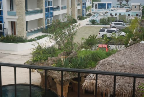 Grand Laguna Beach, GENERAL