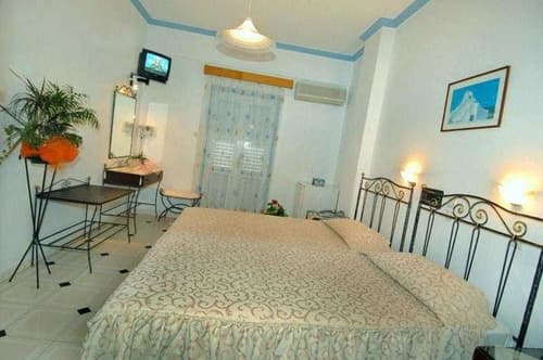 Deluxe Hotel Santorini, ROOM