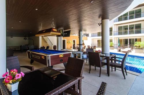 Oceanview Treasure Hotel & Residence