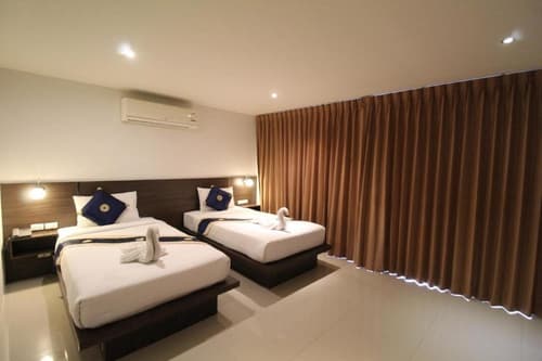 Oceanview Treasure Hotel & Residence