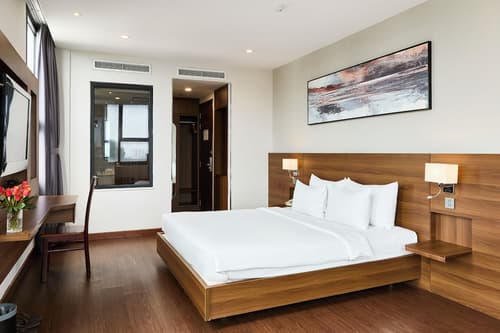 Central Park Saigon Hotel