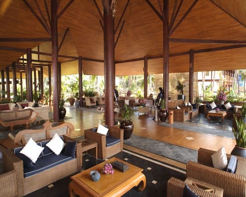 Myanmar Treasure Resort Ngwe Saung, Lobby Sitting Area