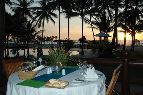 Myanmar Treasure Resort Ngwe Saung, Restaurant