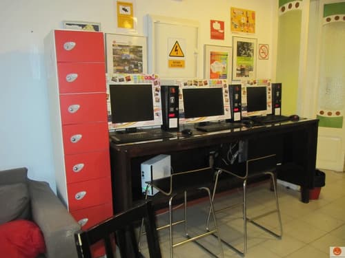 Feetup Garden House Hostel Barcelona