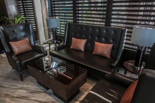 Bay La Sun Hotel & Marina, Lobby sitting area