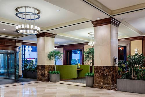 Sheraton New York Times Square Hotel, Lobby