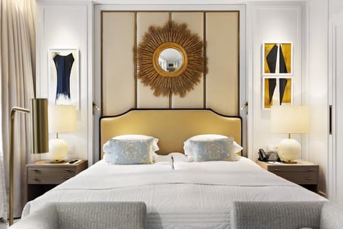 Hotel Continental, Room