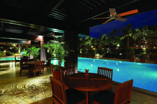 The Peninsula Manila