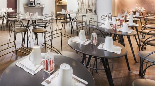 Libertel Canal Saint Martin