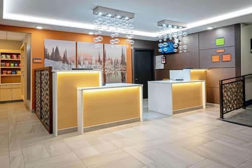 La Quinta Inn & Suites by Wyndham Seattle Federal Way, Lobby