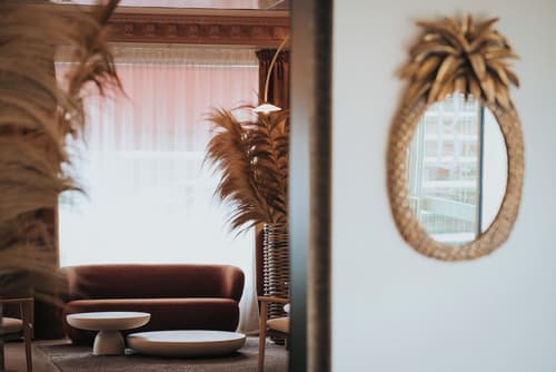 Henry II Hotel, Primary image