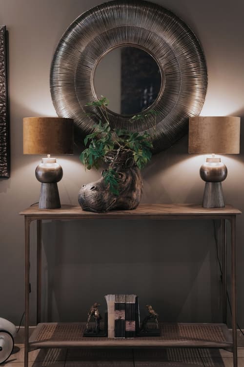 Henry II Hotel, Reception