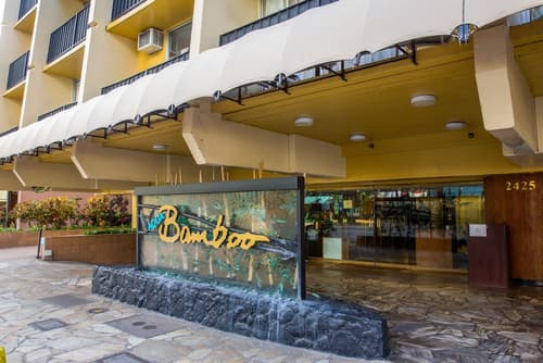 Castle Bamboo Waikīkī Hotel