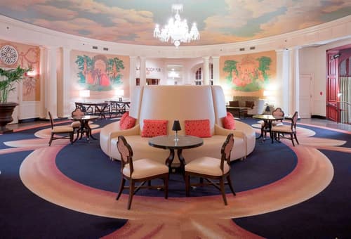 Hotel Roanoke & Conference Ctr, Curio Collection by Hilton , Lobby