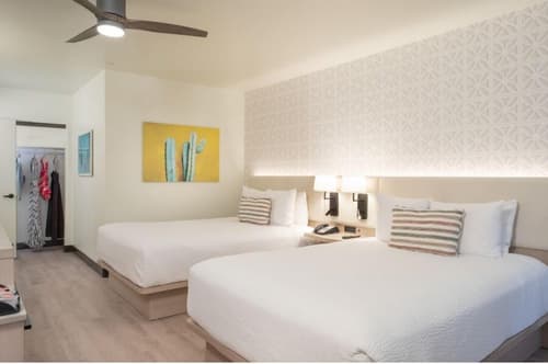 Palm Mountain Resort and Spa, Room