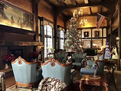 Eureka Inn, Trademark Collection by Wyndham, Lobby sitting area