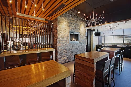 Niagara Falls Marriott on the Falls, Restaurant