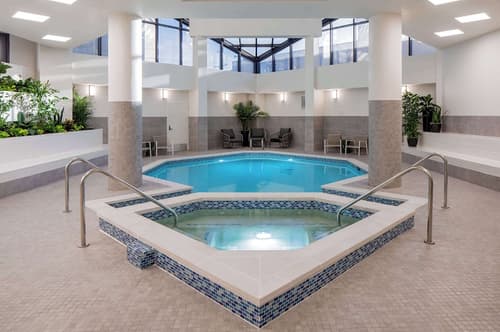 DoubleTree Suites by Hilton Hotel Salt Lake City, Pool