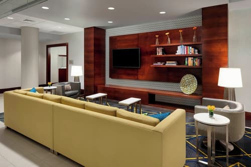 Courtyard by Marriott Boston-Cambridge