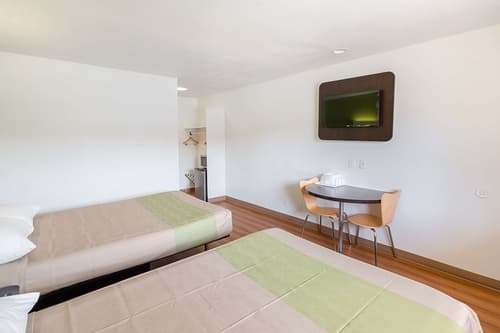 Motel 6 El Paso, TX - Airport - Fort Bliss