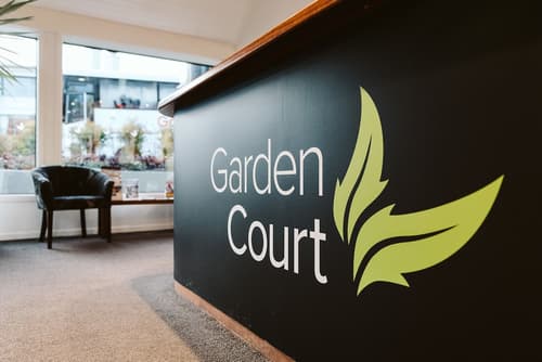 Garden Court Suites And Apartments, Interior entrance