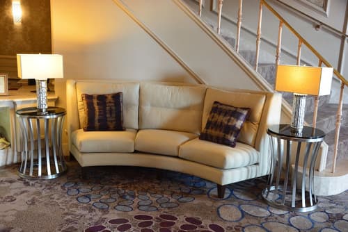 Hilton St. Louis Frontenac, Lobby