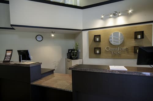 Comfort Inn, Concierge desk