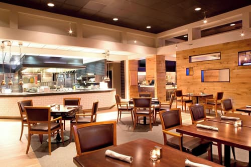 The Westin O'Hare, Restaurant