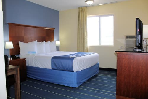 Days Inn & Suites by Wyndham Gunnison, Room