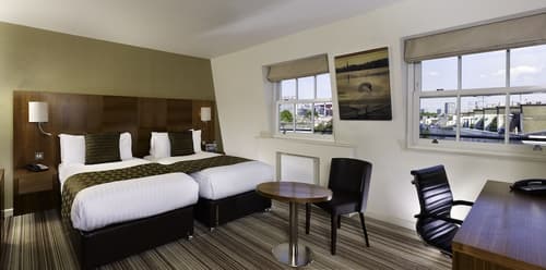 Blakemore Hyde Park, Room