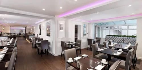 Blakemore Hyde Park, Breakfast area