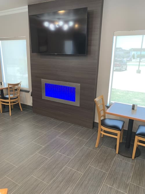 Howard Johnson by Wyndham Oklahoma City Airport/ Fairgrounds, Lobby