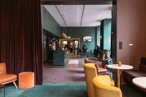 Hotell Bondeheimen, Reception