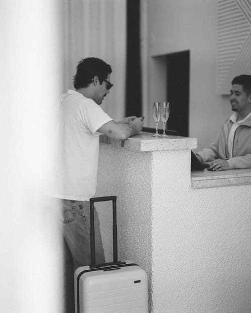 Avalon Hotel & Bungalows Palm Springs, a Member of Design Hotels, Lobby