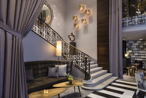 Empire Hotel