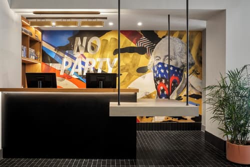 Generator Hotel Washington DC, Reception