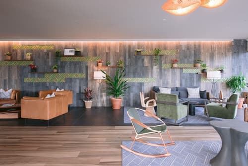 SCP Hilo Hotel, Lobby