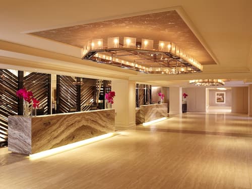 Park Central Hotel New York, Reception