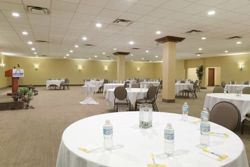 Days Inn by Wyndham Calgary South, Banquet hall