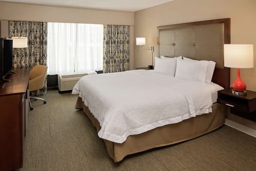 Hampton Inn Louisville Downtown