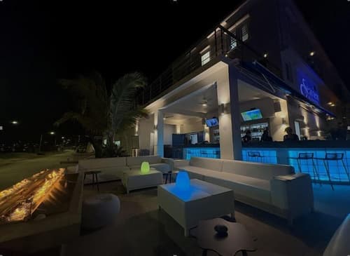 Seaview Beach Hotel, Primary image