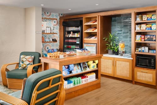 Inn of Naples, Tapestry Collection by Hilton