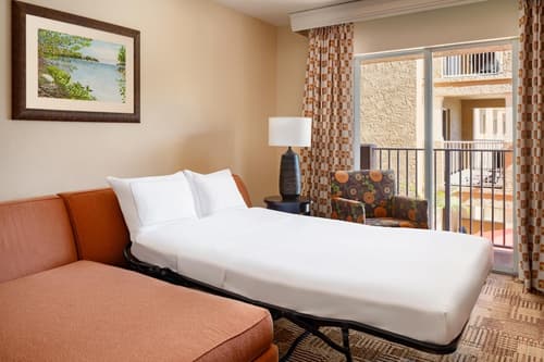 Inn of Naples, Tapestry Collection by Hilton, Living area