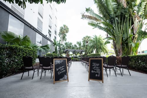 Courtyard by Marriott across Universal Orlando