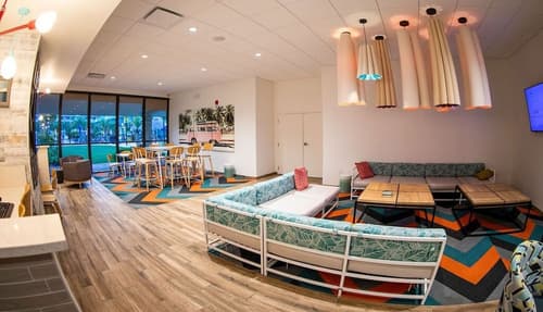 Beachside Hotel & Suites Cocoa Beach - Port Canaveral, Lobby